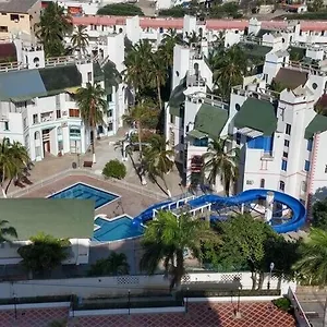 apartamento-con-piscina-playa-a-2-calles.santamartahotels.net/